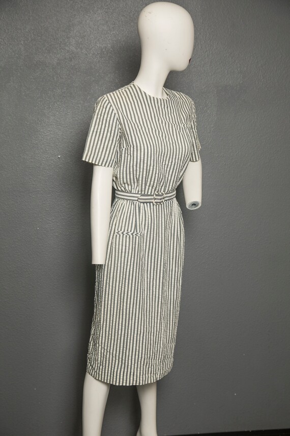 Lovely 1950s - 1960s Gray and White Stripped Dres… - image 6