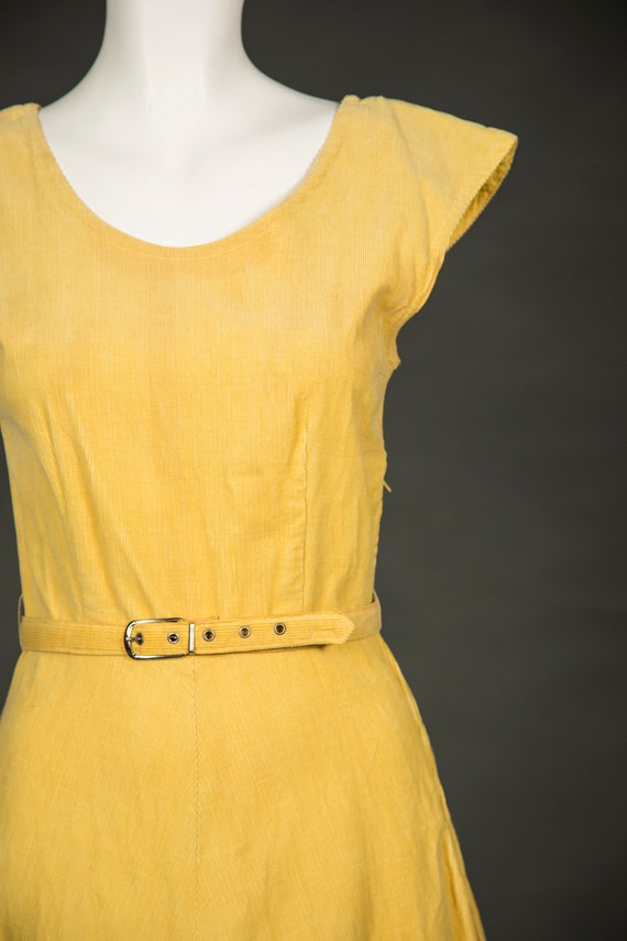1940s - 1950s Yellow Corduroy Fit N Flair Dress  … - image 3