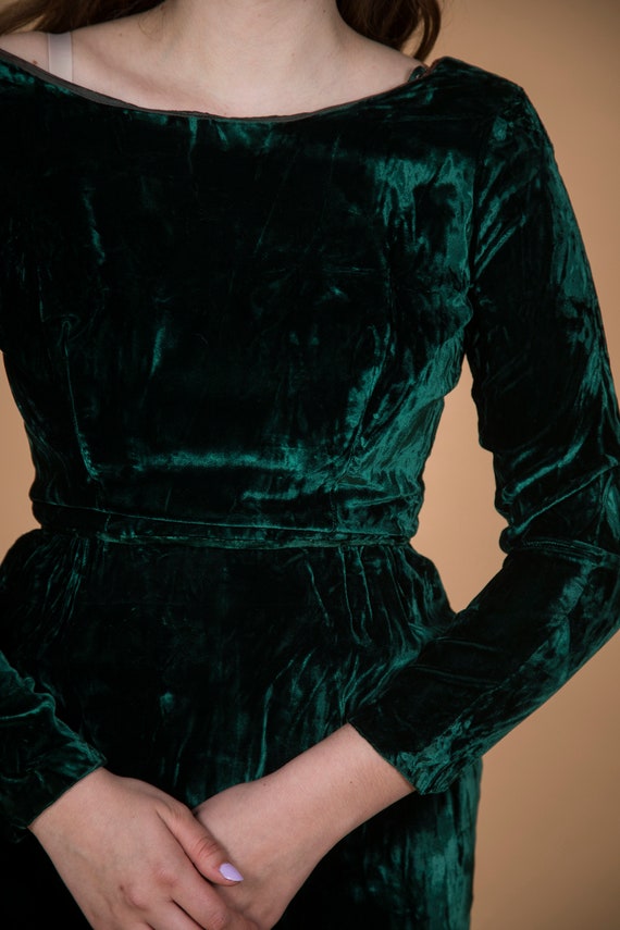 Beautiful 1960s Forest Green Velvet Dress Party P… - image 6