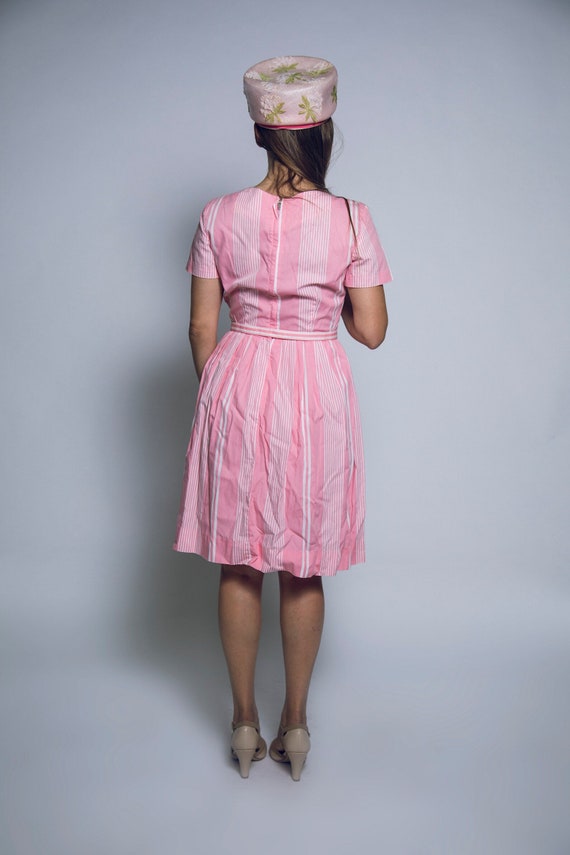 Gorgeous 1950s Pink White Striped Fit N Flare Day… - image 5