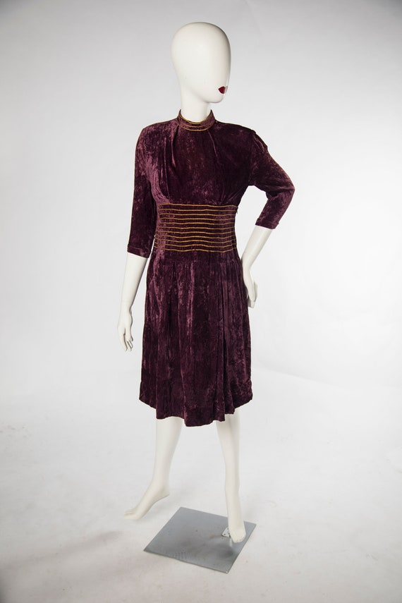 Stunning 1940s Purple Velvet  - Small - image 7