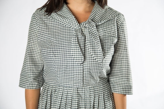 Adorable 1950s Grey and White Gingham Checkered D… - image 10