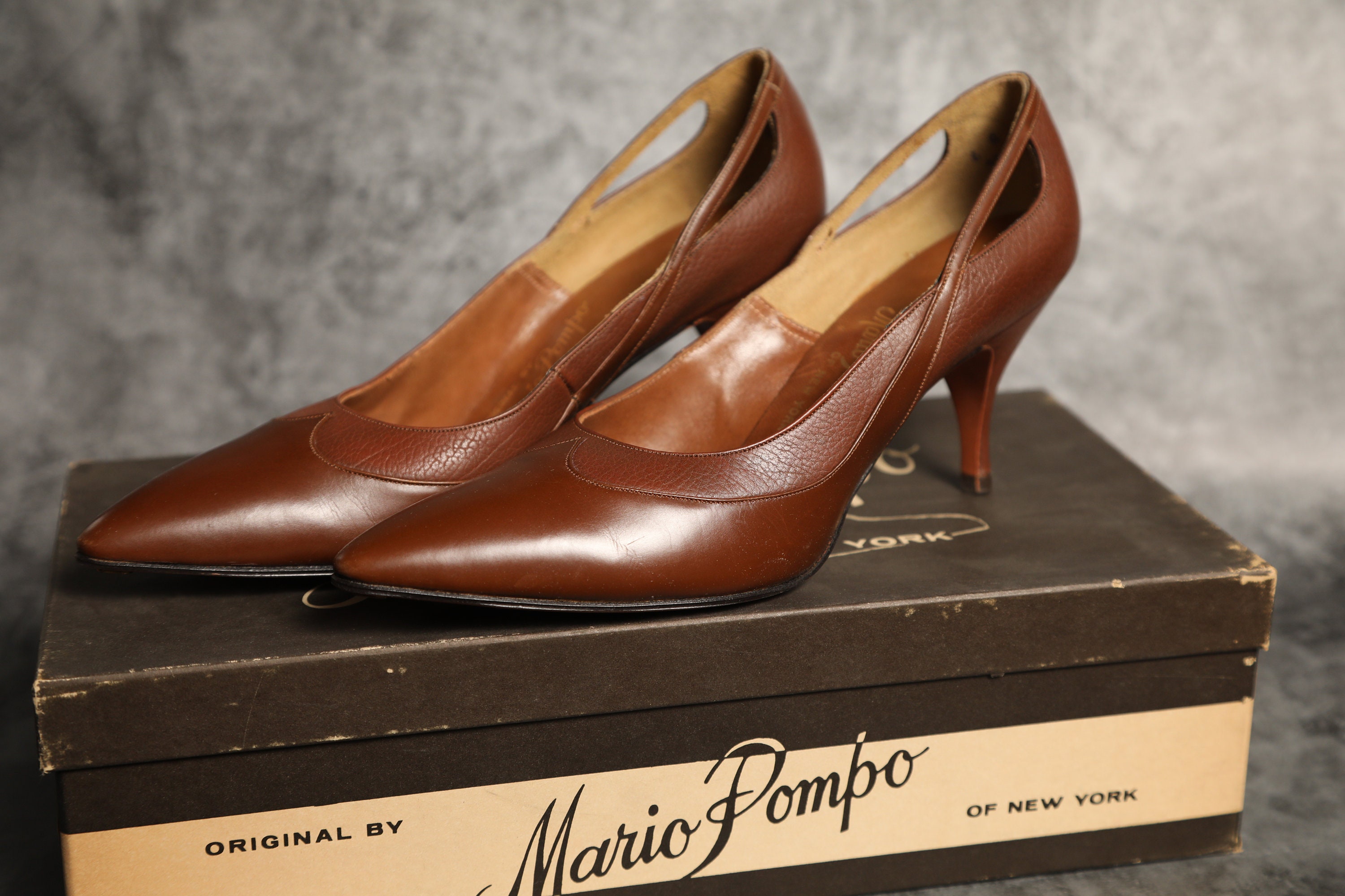 1960s NWB Deadstock Mario Pompo Black Cut Out Pointed Heels