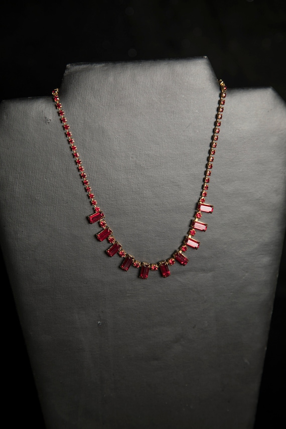 Stunning Weiss Ruby Red Rhinestone Choker Necklace