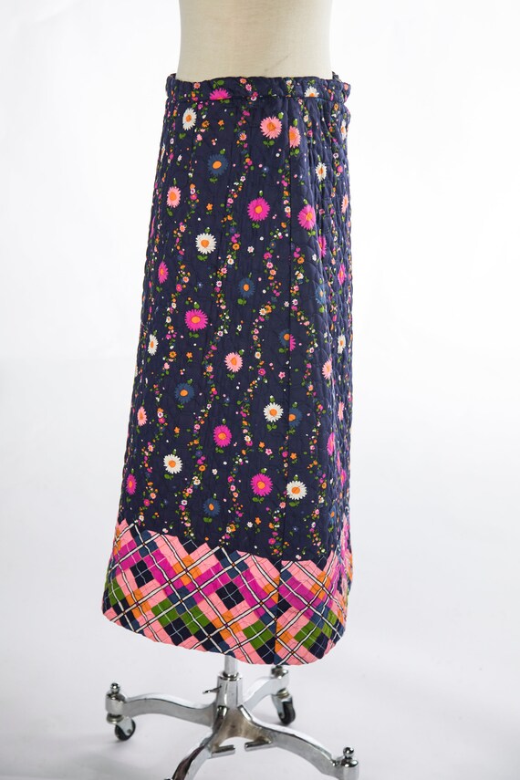 Colorful 1970s Quit Warp Skirt Floral and Plaid P… - image 7