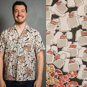1960s Par Elegance Button Up Abstract Flowers Rocks and Bugs Print - Medium