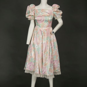 Adorable 1980s Pink Dress w White and Green Floral Print Small image 2