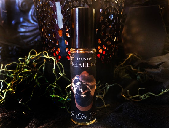 In the Grave Perfume Oil Dirt, Patchouli, Vetiver, Wormwood