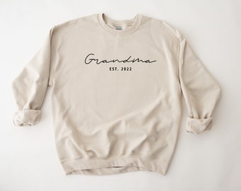 Grandma sweatshirt, Grandma reveal, New grandma gift, New grandmother gift, Promoted to grandma, Personalized crewneck, Gift from grandkids