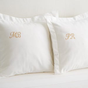 Personalised Oxford Pillowcase, Embroidered pillowcase, Embroidered Initials, Wedding Gift, Custom Script, Elegant Luxury Bedding