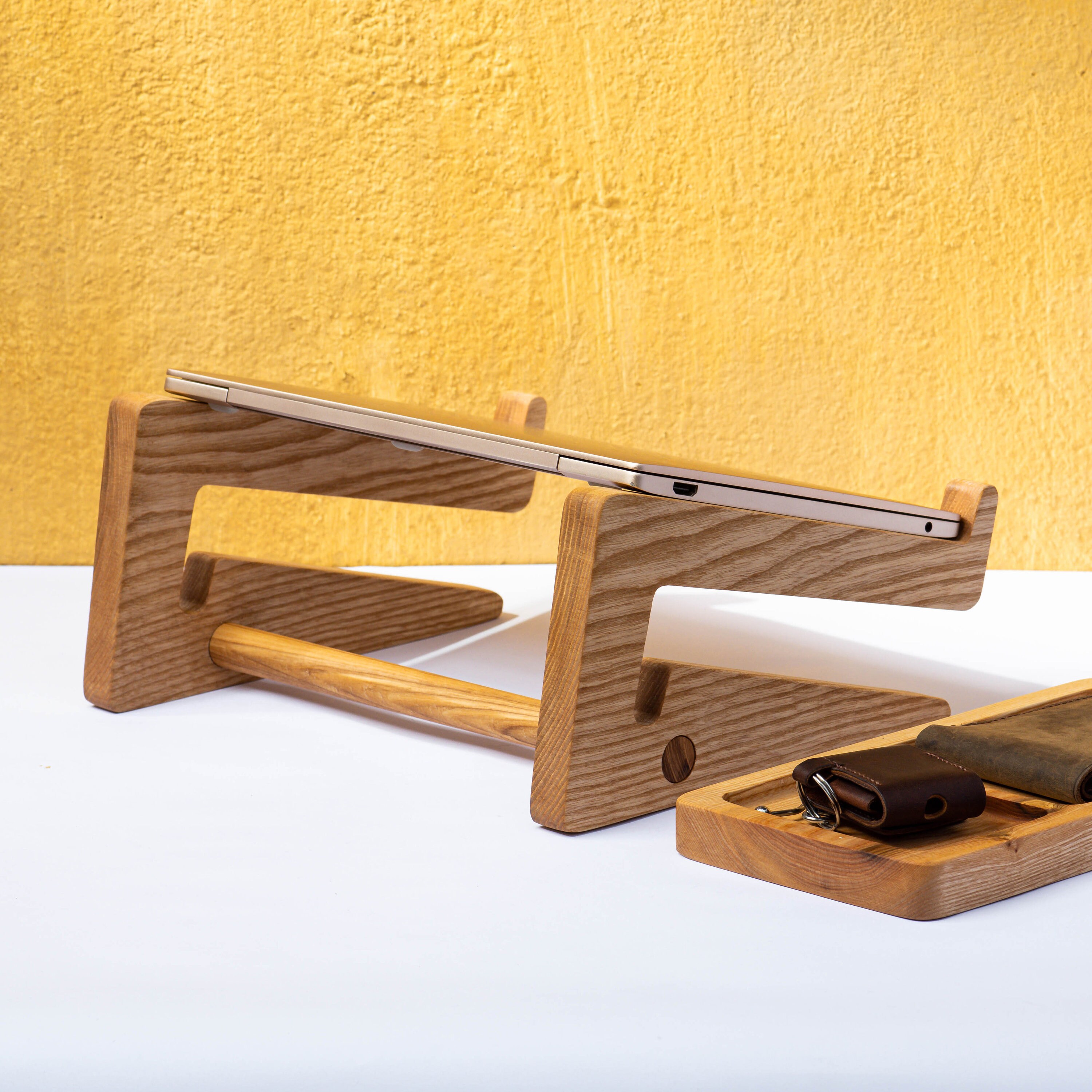 Laptop Stand Holz Hochwertige Holz Laptop Stand Vertikaler Etsy