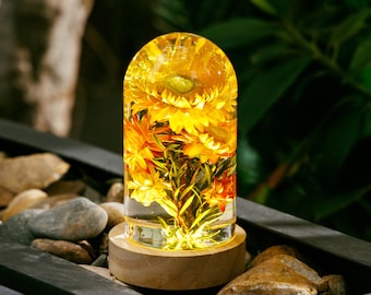 Handcrafted Sunflower Epoxy Resin Lamp: Crystal Daisy Night Light