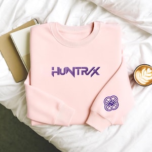 Embroidered Kpop Hunters Sweatshirt, Kpop Huntryx Girls Crewneck, Rumi Zoey Mira Graphic Shirt, Vintage Anime Fan gift