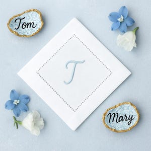 Embroidered Custom Hemstitched Linen Napkin, Housewarming Gift, Personalized Monogrammed Linen Wedding Napkin, Elegant embroidery tea towel
