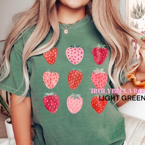 Strawberry Tshirt Comfort Colors Summer Strawberry Shirt, Cottagecore Berries Tshirt, Strawberry Aesthetic, Botanical Garden Tshirt trendy