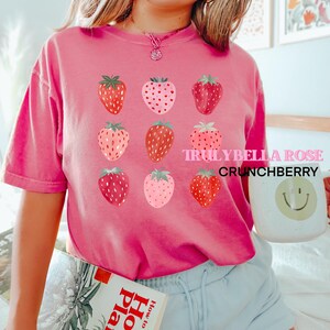 Strawberry Tshirt Comfort Colors Summer Strawberry Shirt, Cottagecore Berries Tshirt, Strawberry Aesthetic, Botanical Garden Tshirt trendy