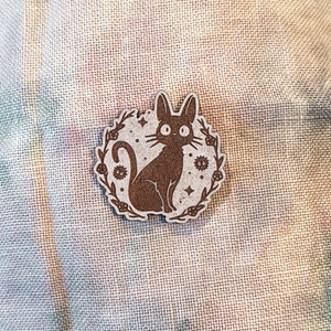 JiJi Cat Wood Needle Minder: Embroidery Needle Keeper