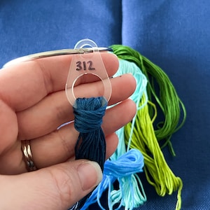 Simple Acrylic Floss Drops