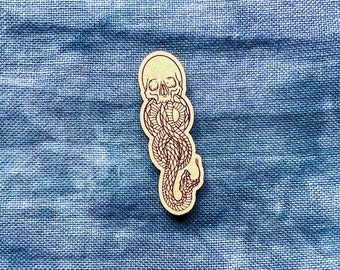 Death Eater Dark Mark Wood Magnetic Needle Minder, Cross Stitch Needle Minder, Hand embroidery Needle Keeper, Embroidery Needle Minder