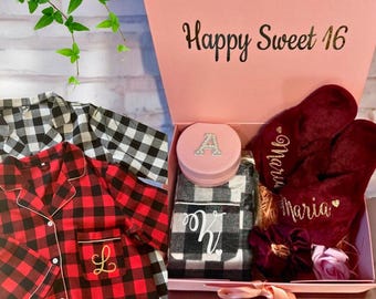 Personalized  Gift Box, Warm gift, Beloved Gift, Sending a hug,Gift box for Women, hygge gift, Mother's Day Gift, Quinceanera Gift Box
