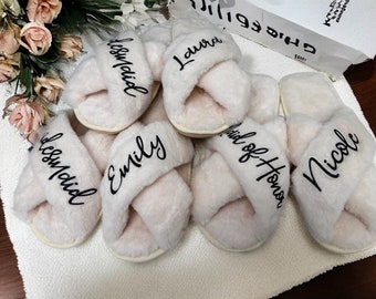 Name Customization Fluffy Slippers, Custom Bridesmaid Gifts, Personalized Slippers, Fluffy Slippers, Bridal Party Slippers, Easter Gift Idea