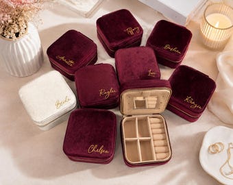 Personalized Velvet Jewelry Box - Custom Name Travel Jewelry Case - Bridesmaid Gift
