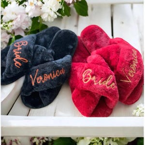 Super Fluffy  Slippers for Bride and Bridesmaid Personalized Gifts Bridesmaid Proposal Gifts Set of Bridal Slippers Fluffy Wedding slippers