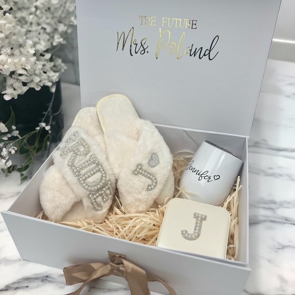 Bride Gift Box Set, Future Mrs Gift Box Set,Personalized Bridal Shower Gift, Gift Box Set, Bride Tumbler, Gift for Bride to Be