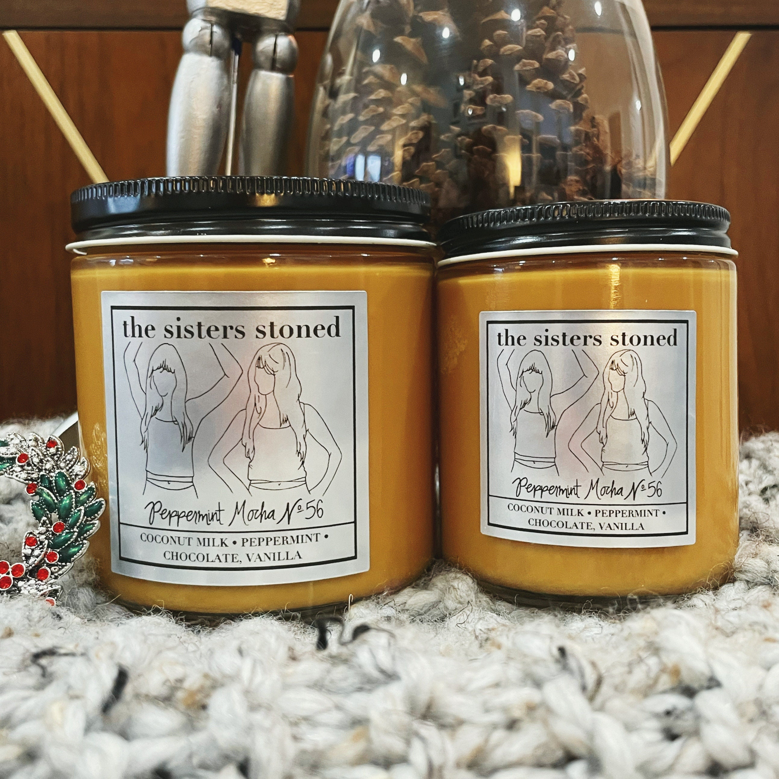 15 oz Silent Fright - Peppermint Mocha Double Cotton Wick Candle