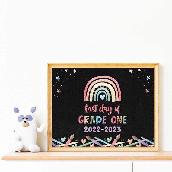 Last Day of Grade One 2022-2023 printable chalk sign | End of school classroom memory photo prop, 1st year boho rainbow INSTANT DOWNLOAD R05 Il_570xn