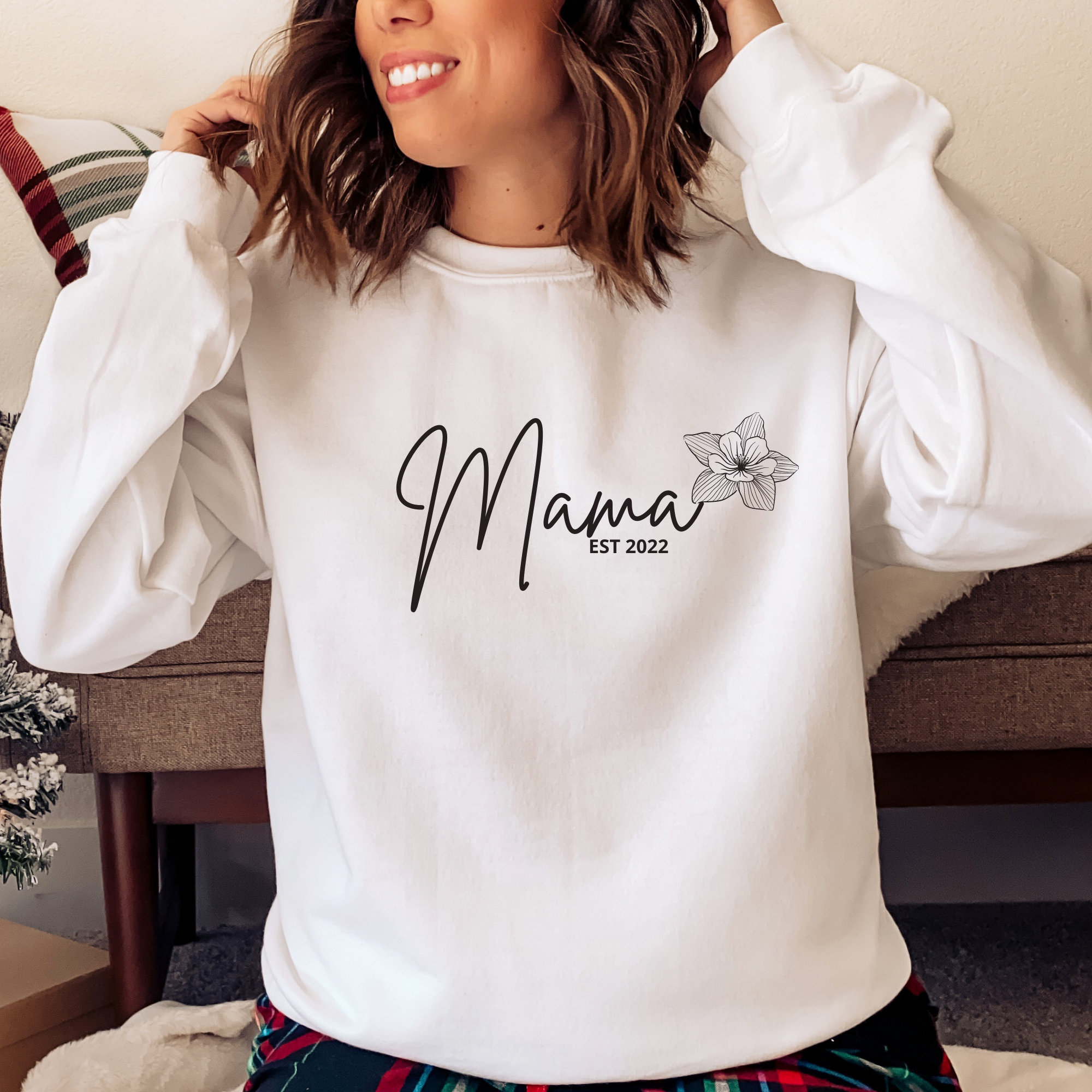 Cadeau personnalise pour la fete des meres Sweat shirt maman Pull maman personnalise Cadeau maman avec annee Sweat shirt personnalise Sweat shirt blanc Pull nom Etsy France