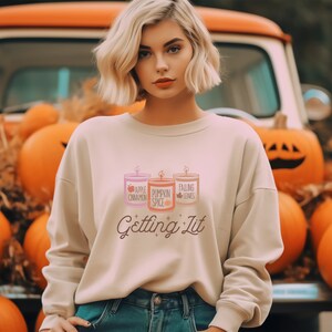Getting Lit sudadera, suéter de otoño para ella, sudadera de otoño para mujer, suéteres de otoño, suéteres de otoño para mujer, suéter de otoño para mujer, otoño