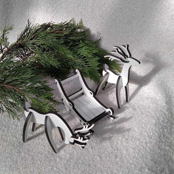 Adornos de Navidad para armar: trineo y renos. Decoración navideña para mesa. Detalle para regalar. Botita de tela navideña opcional.