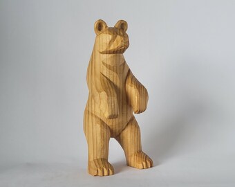 figura de oso de pie