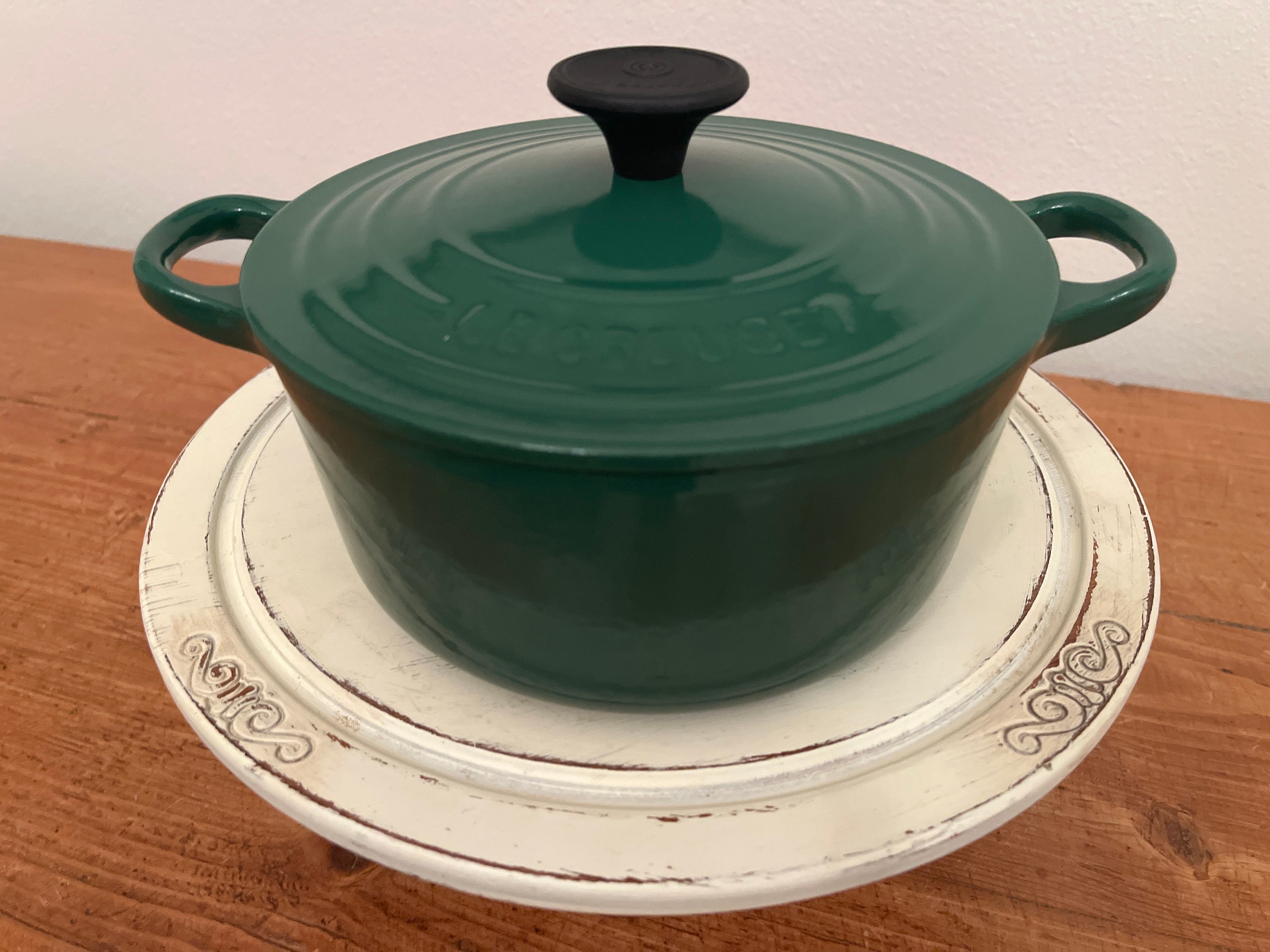 Le Creuset #18 2 Quart HUNTER GREEN Dutch Oven Cast Iron Pot Le Creuset #18 2 Quart HUNTER GREEN Dutch Oven Cast Iron Pot