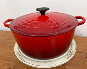 Le Creuset #26 5.5 Quart Round Dutch Oven CERISE RED Cast Iron Cookware French Kitchen