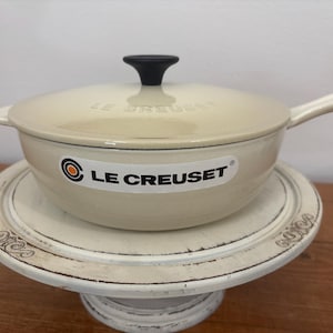 Le Creuset #21 SAUCIER 2.25 Quart in DUNE