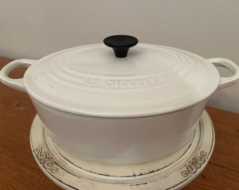 Le Creuset  3.5 Quart Oval Dutch Oven #25 WHITE