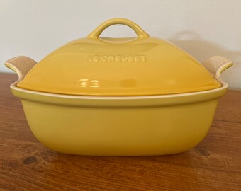 Le Creuset 4.5 Quart Heritage Deep Covered Rectangular Baker -SOLEIL YELLOW NEW, no box Covered Casserole