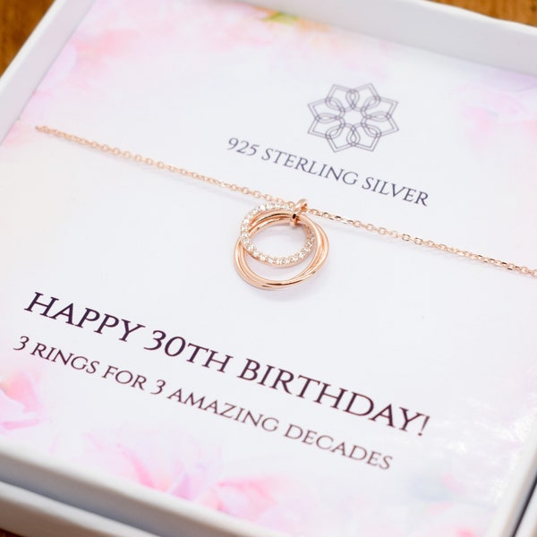 30 Geburtstag Geschenkidee | Rosegold 3 Ringe für 3 Jahrzehnte Halskette | Personalisiertes Geschenk zum 30. Geburtstag
