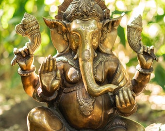 Handmade Brass Ganesha Statue: Antique Finish Elephant God Idol
