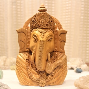 Handmade Ganesha Wood Statue: Hindu God Home Decor (25 cm)