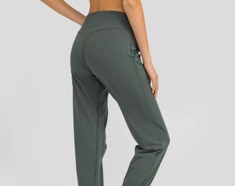 green women’s high waisted jogger bottoms | women’s joggers | high waisted leggings | Sporty Athletic Fit Jogger | women's workout pants