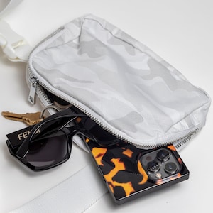 bum bag 15 colors, fanny pack, Mini Belt Bag Sports Outdoor Waist Pouch Water Resistance with Adjustable Strap Fanny Pack