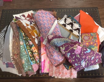 Quilt Shop Quality Fabric Scrap Bundle | Quilting Cotton Remnants | Modern Fabric Scraps | Stash Builder Grab Bag