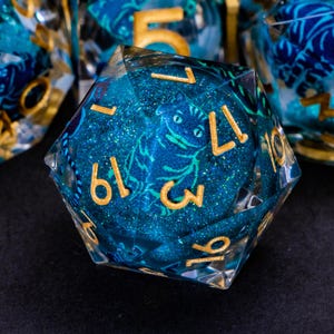 Blue Cat Dnd Resin Dice Set D and D Blue Liquid Active Core Sharp Edge Dice for D&D Dungeons and Dragons Polyhedral Role Playing Games Dice