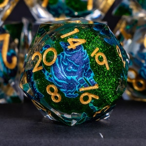 Blue Cat Dnd Resin Dice Set D and D Green Liquid Active Core Sharp Edge Dice for D&D Dungeons and Dragons Polyhedral Role Playing Games Dice
