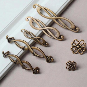 2.5" 3.75" 5" Retro Yellow Bronze Cabinet Pulls Handles Kitchen Drawer Knobs Pulls Dresser Handle Pulls Cabinet Hardware 64 96 128mm M178