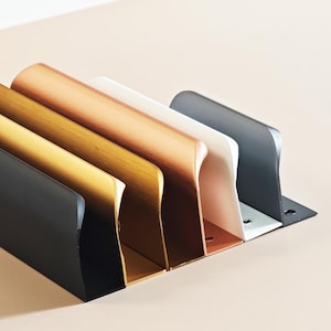 Lange kastdeur van aluminiumlegering: modern verborgen handvat, goud en zwart witgrijs F538