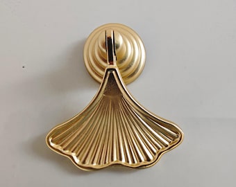 Gold Fan Cabinet Knob: Shabby Chic Dresser Drawer Pull